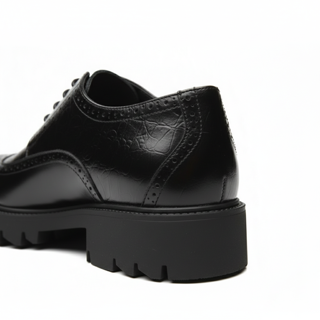 Scarpa con Rialzo Invisibile | Vestibilità Ergonomica