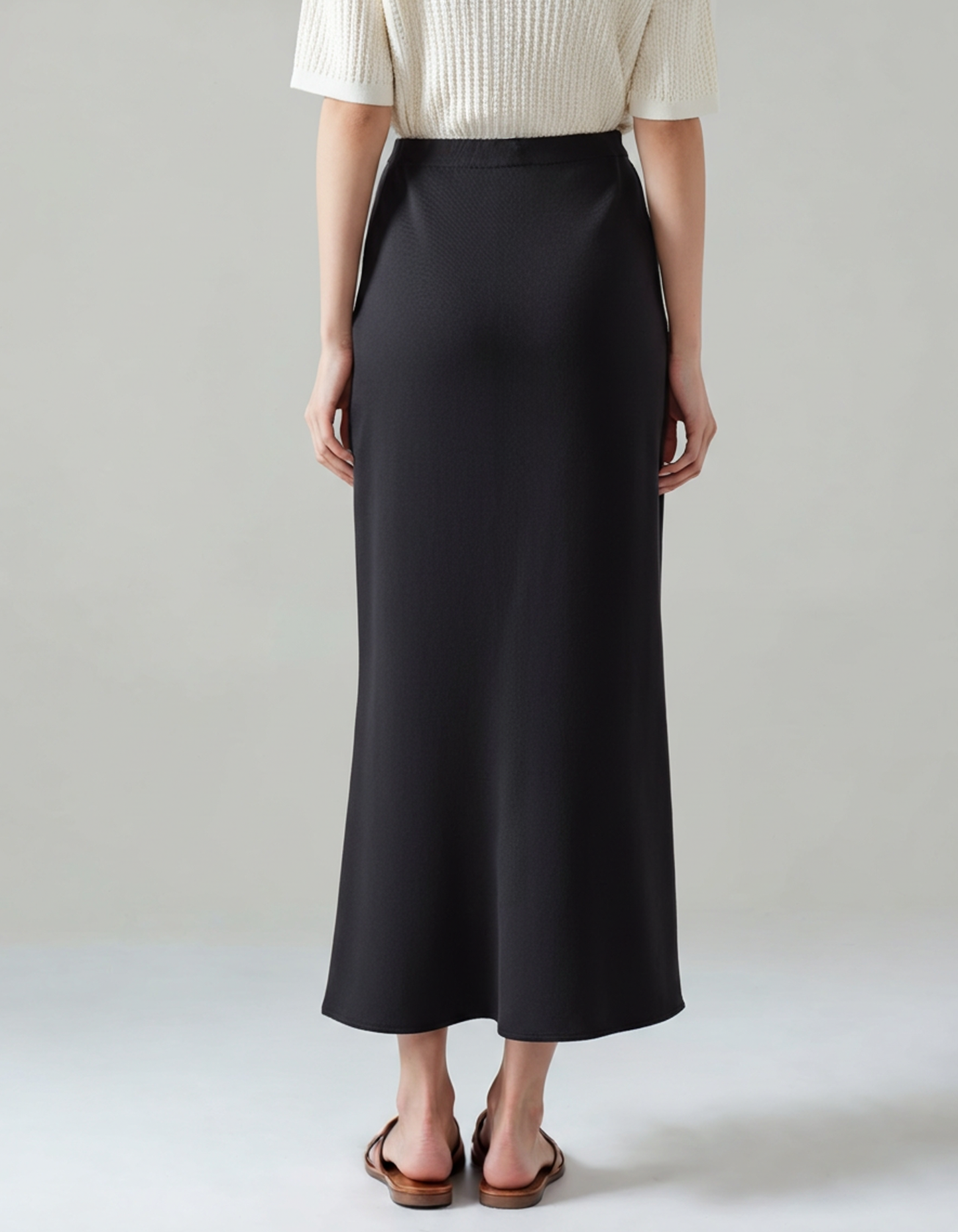 Gonna in Seta | Eleganza Essenziale e Vestibilità Confortevole