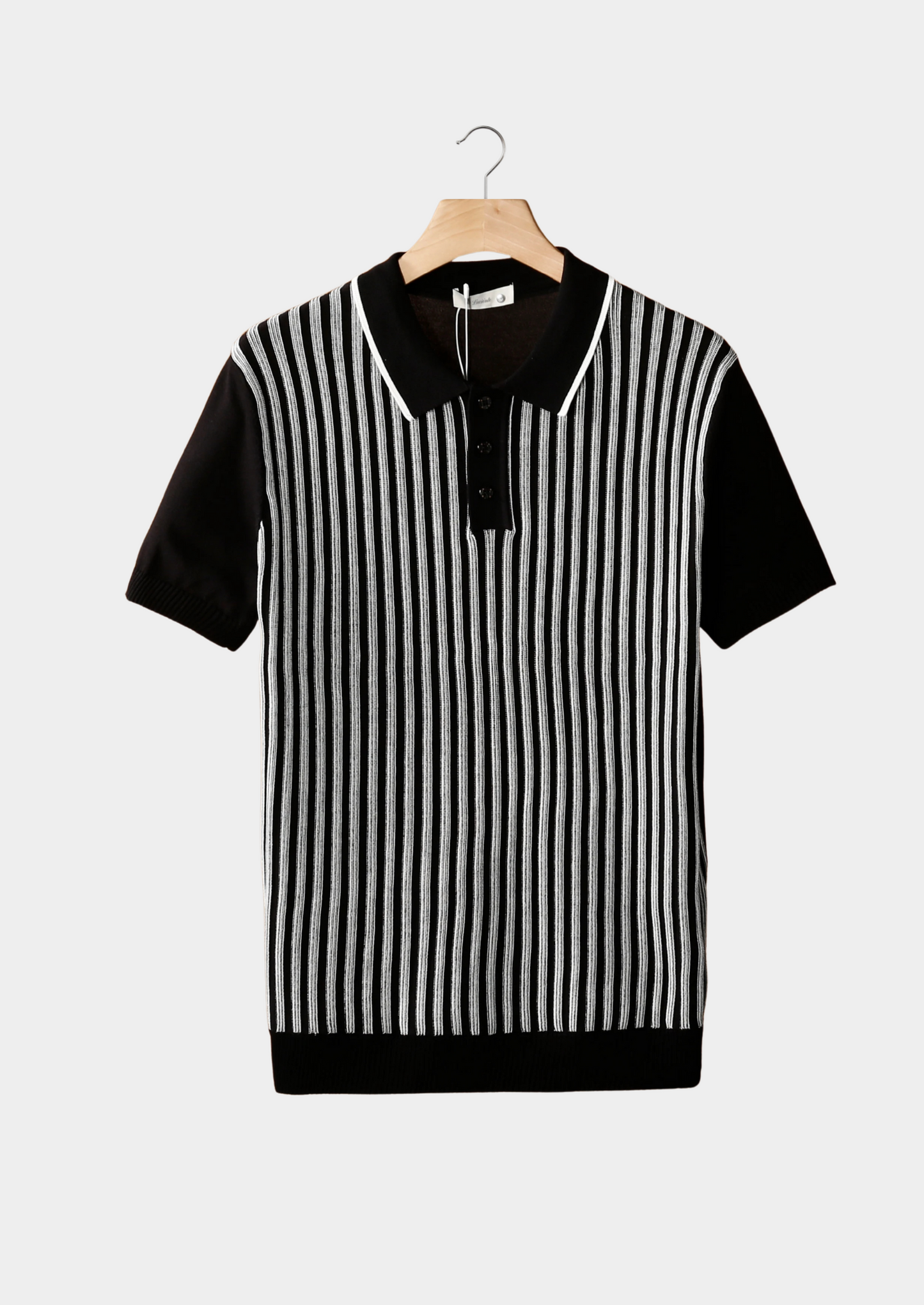 Polo a Righe Verticali in Tessuto Leggero | Stile Estivo