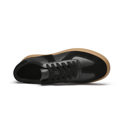 Sneakers con Rialzo Interno e Inserti Laterali | Comfort