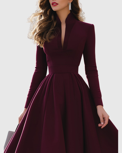 Abito Midi con Scollo a V | Linea Femminile e Dettaglio Scollato