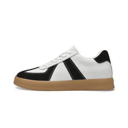 Sneakers con Rialzo Interno e Inserti Laterali | Comfort