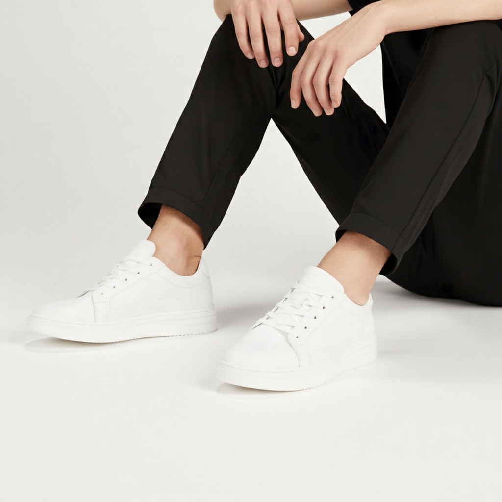 Sneakers con Rialzo Interno e Texture Discreta | Comfort