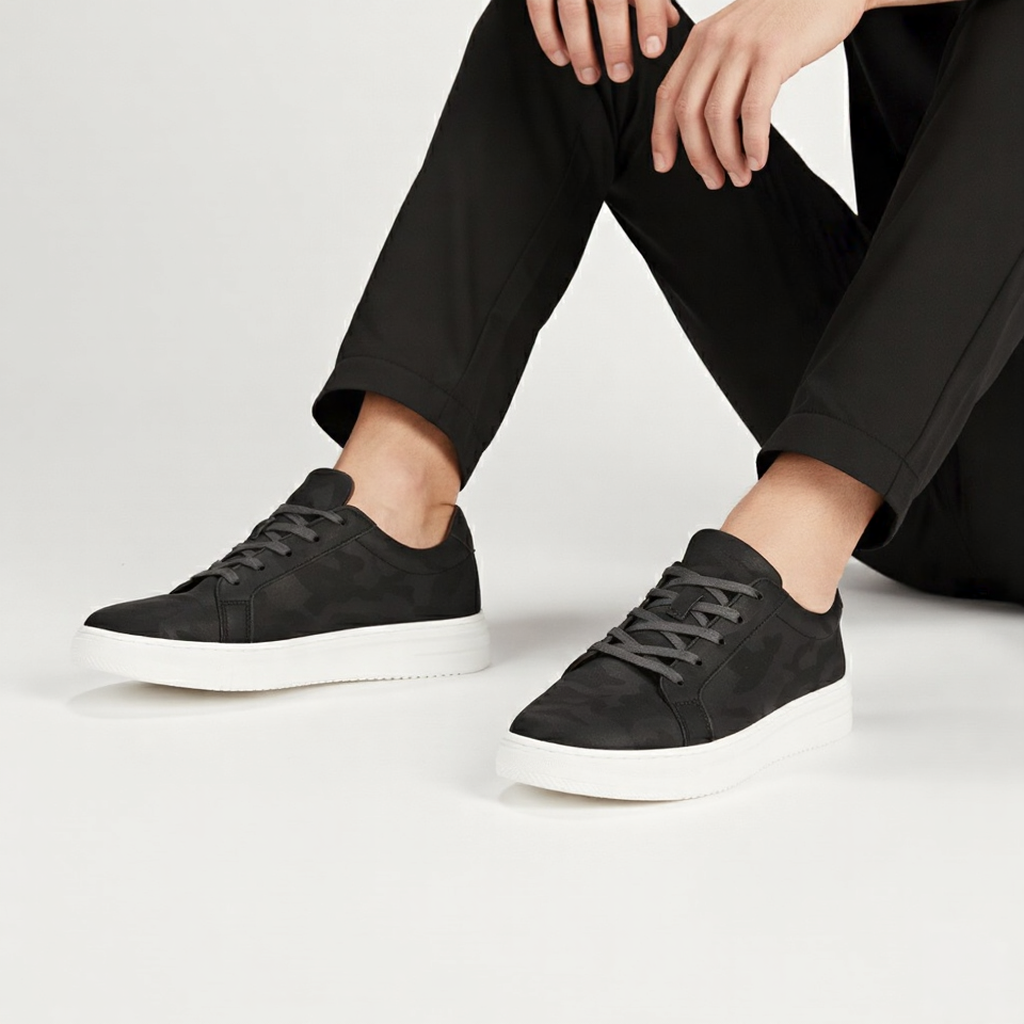 Sneakers con Rialzo Interno e Texture Discreta | Comfort