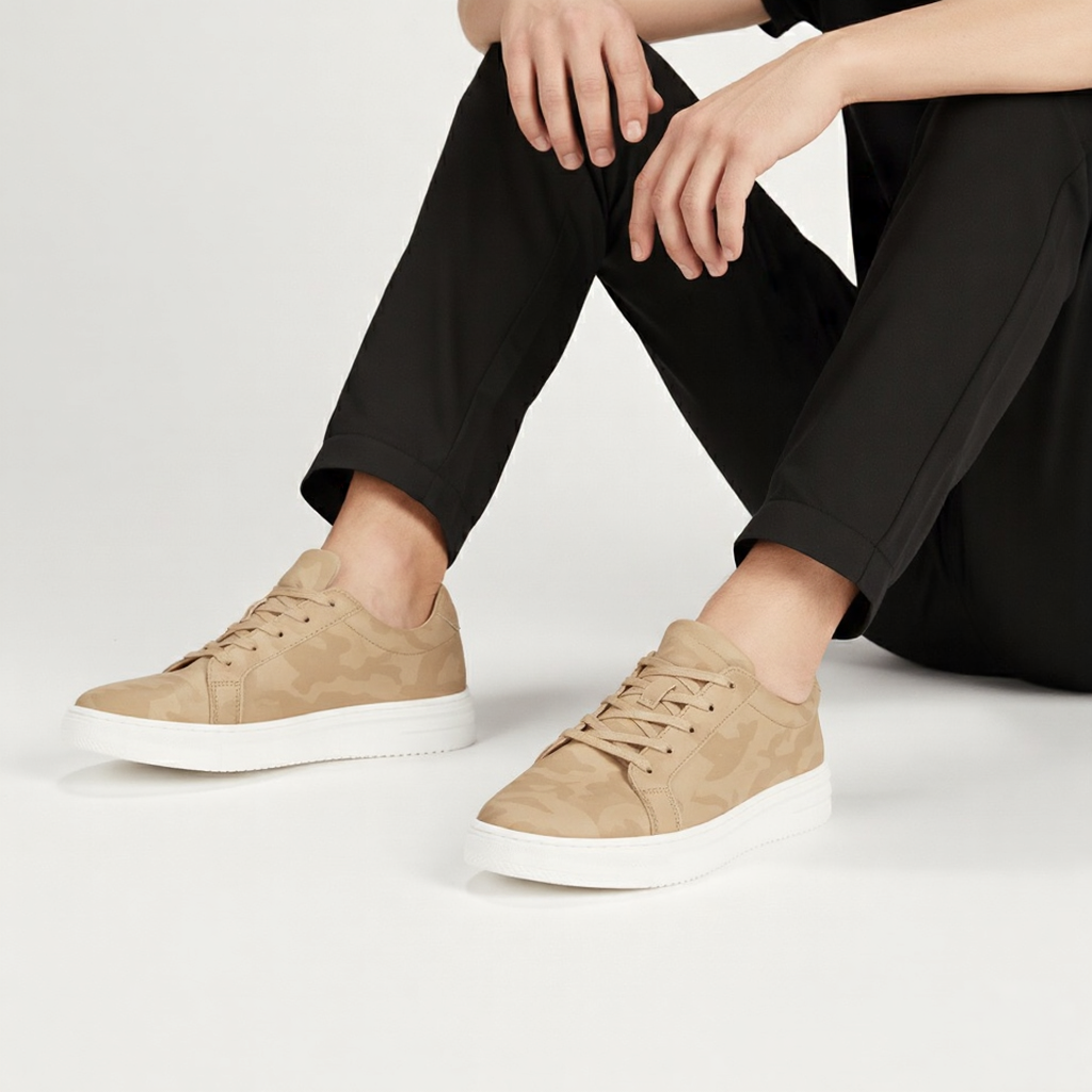 Sneakers con Rialzo Interno e Texture Discreta | Comfort