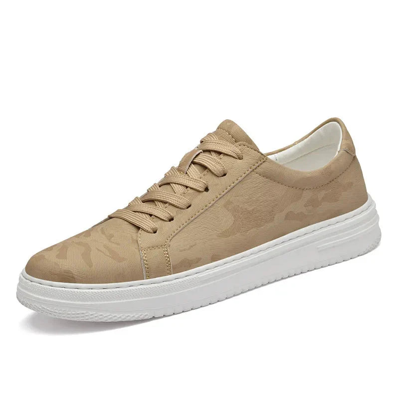 Sneakers con Rialzo Interno e Texture Discreta | Comfort