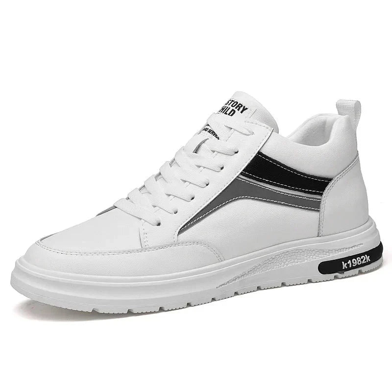 Sneakers con Rialzo Interno e Dettagli Laterali | Comfort