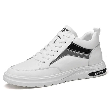 Sneakers con Rialzo Interno e Dettagli Laterali | Comfort