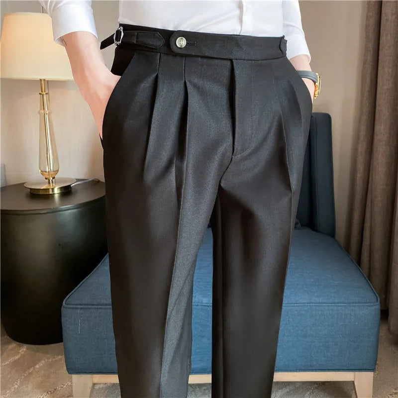 Pantaloni Slim Fit Eleganti | Linea Affusolata e Finitura Curata