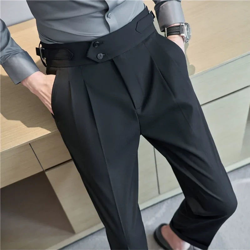 Pantaloni Slim Fit Eleganti | Linea Affusolata e Finitura Curata