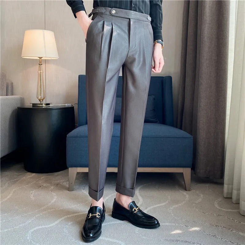 Pantaloni Slim Fit Eleganti | Linea Affusolata e Finitura Curata