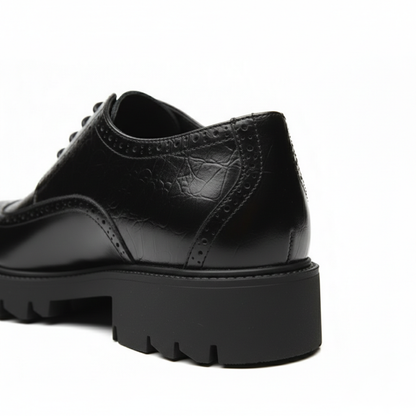 Scarpa con Rialzo Invisibile | Vestibilità Ergonomica