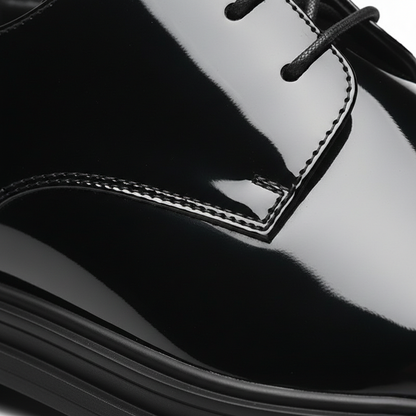 Scarpa con Rialzo | Linea Essenziale e Comfort Duraturo
