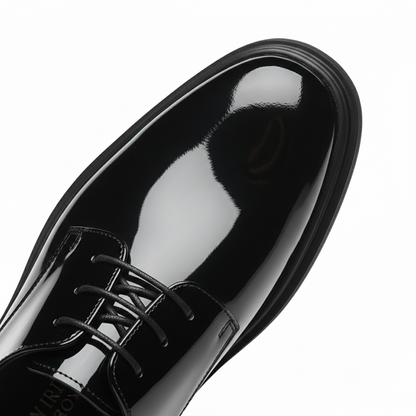 Scarpa con Rialzo | Linea Essenziale e Comfort Duraturo
