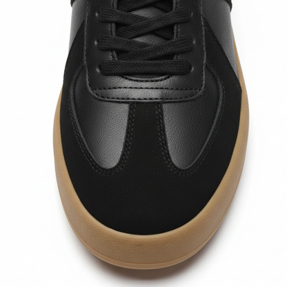 Sneakers con Rialzo Interno e Inserti Laterali | Comfort