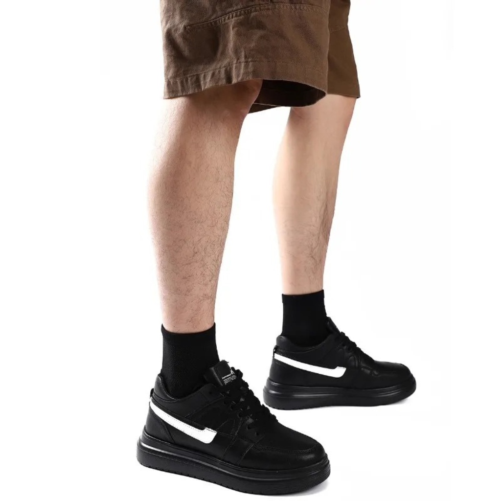 Sneakers con Rialzo Interno e Dettagli a Contrasto | Comfort