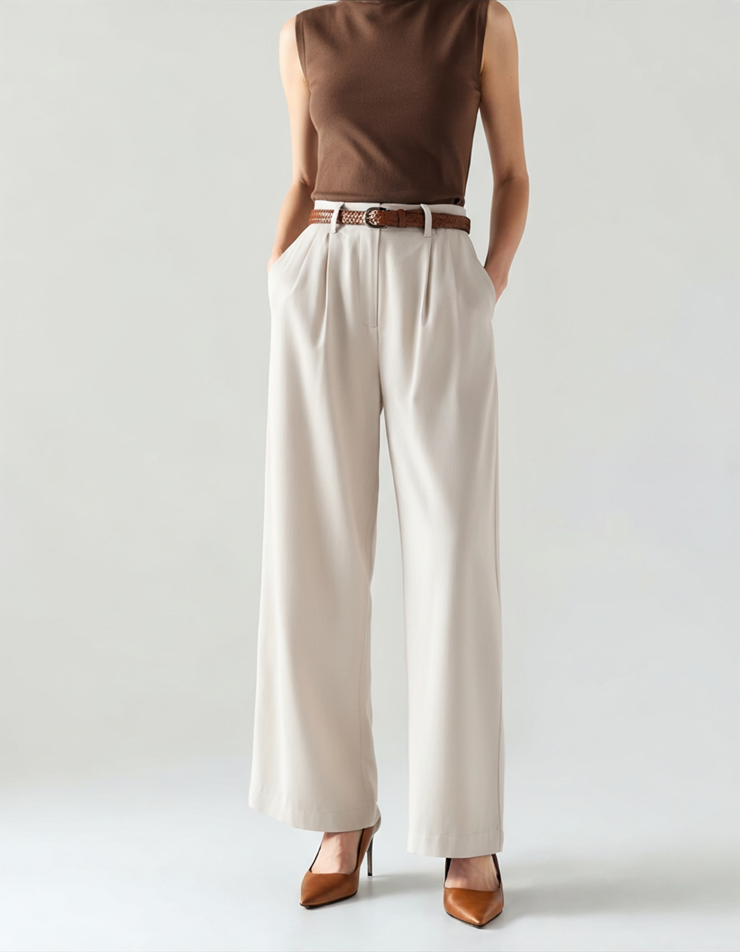 Pantaloni Capri | Vestibilità Confortevole e Stile Essenziale
