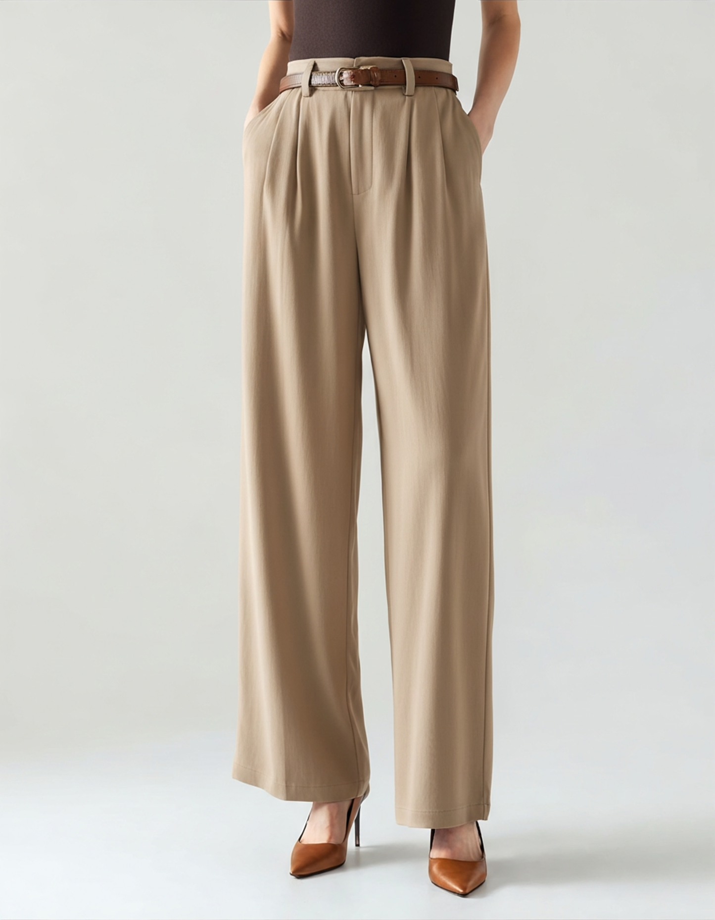 Pantaloni Capri | Vestibilità Confortevole e Stile Essenziale