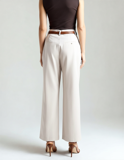 Pantaloni Capri | Vestibilità Confortevole e Stile Essenziale