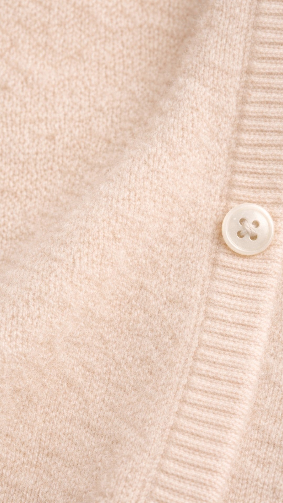 Cardigan con Bottoni e Scollatura V in Cashmere | Ideale per la Mezza Stagione